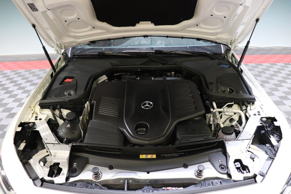 Photo 81 of this MERCEDES-BENZ CLS 450