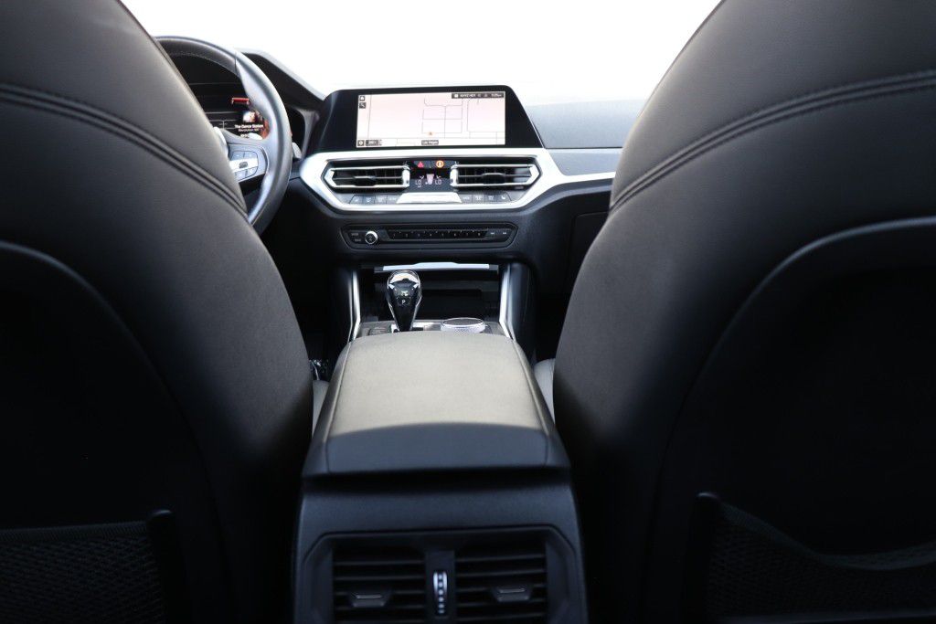 Photo 68 of this BMW 330I