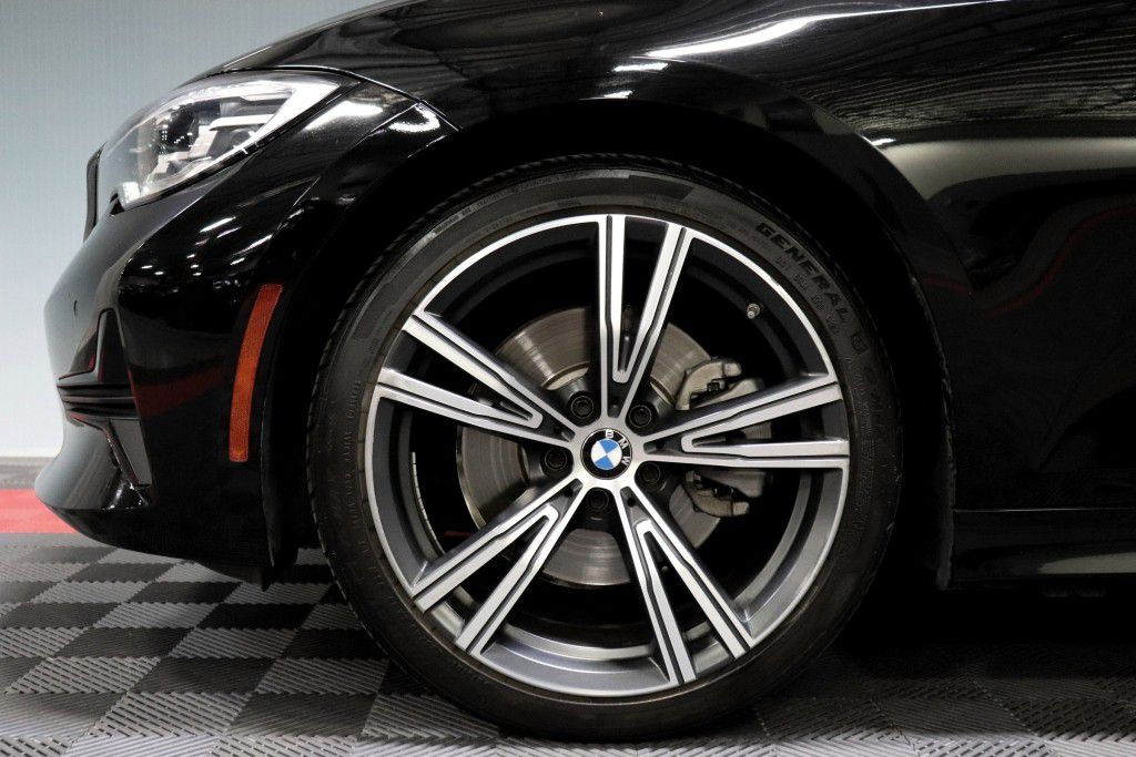 Photo 78 of this BMW 330I
