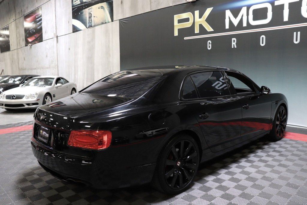 Photo 9 of this BENTLEY FLYING SPUR