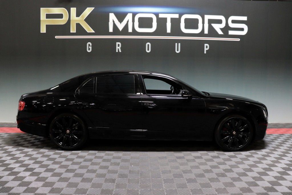 Photo 10 of this BENTLEY FLYING SPUR