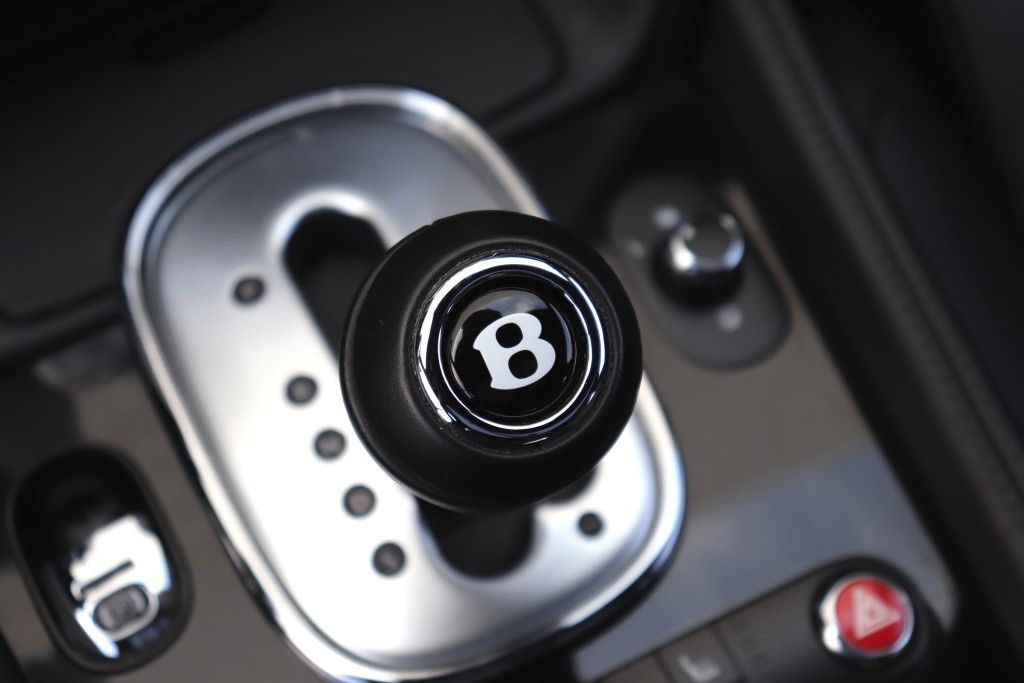 Photo 58 of this BENTLEY FLYING SPUR