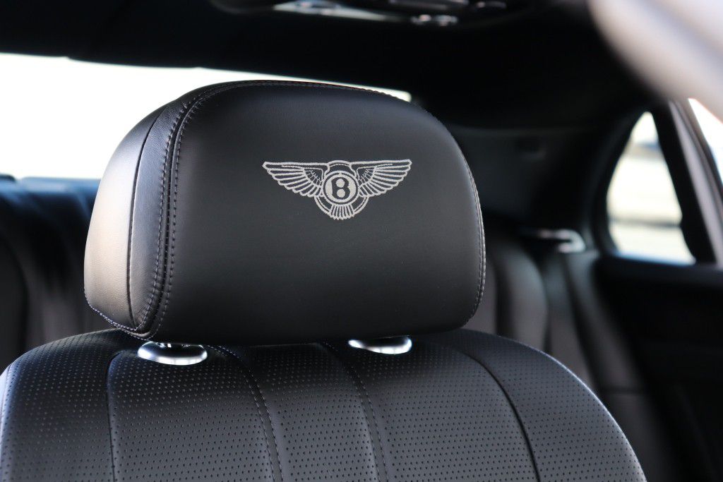 Photo 63 of this BENTLEY FLYING SPUR