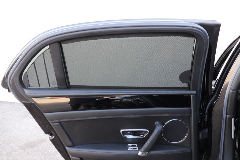 Photo 74 of this BENTLEY FLYING SPUR