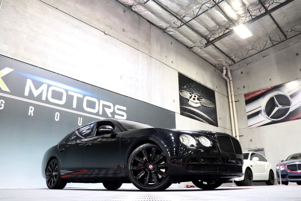 Photo 80 of this BENTLEY FLYING SPUR