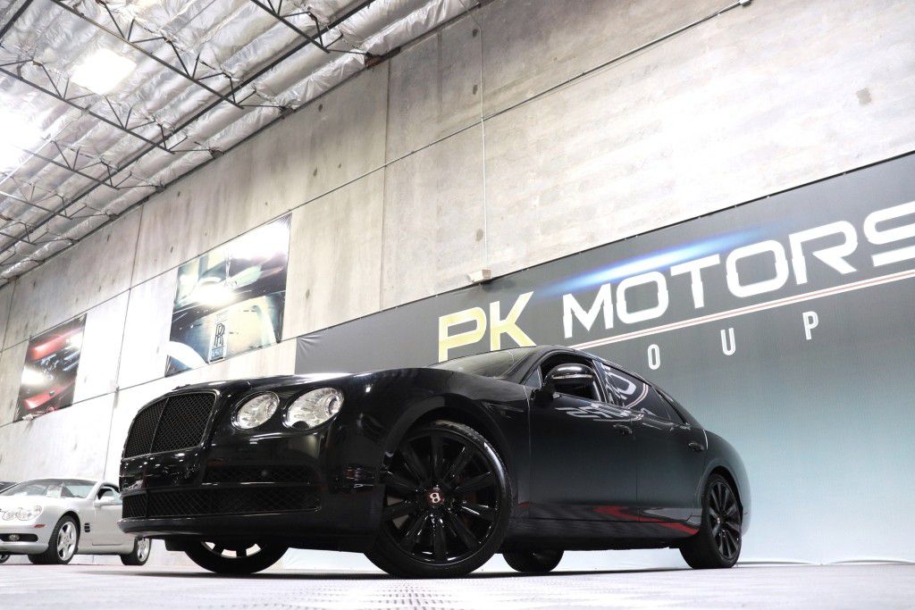 Photo 81 of this BENTLEY FLYING SPUR