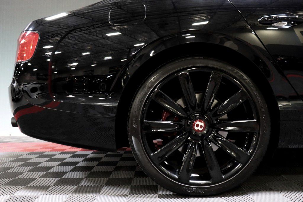 Photo 85 of this BENTLEY FLYING SPUR