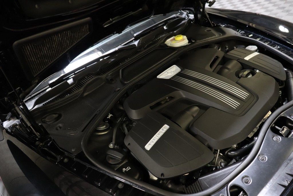 Photo 88 of this BENTLEY FLYING SPUR