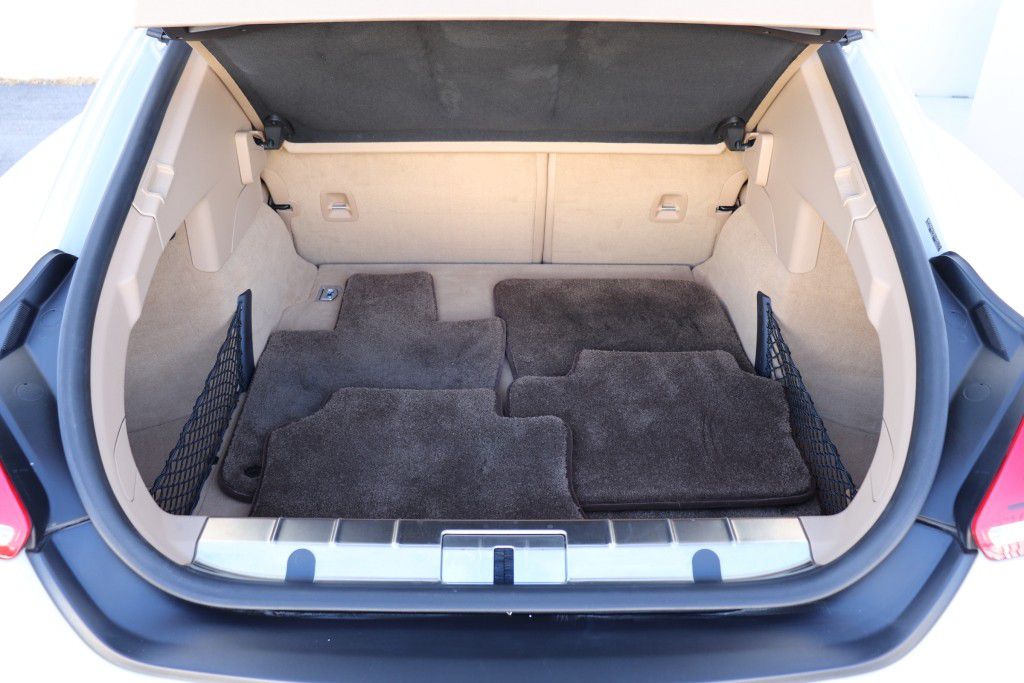 Photo 24 of this PORSCHE PANAMERA
