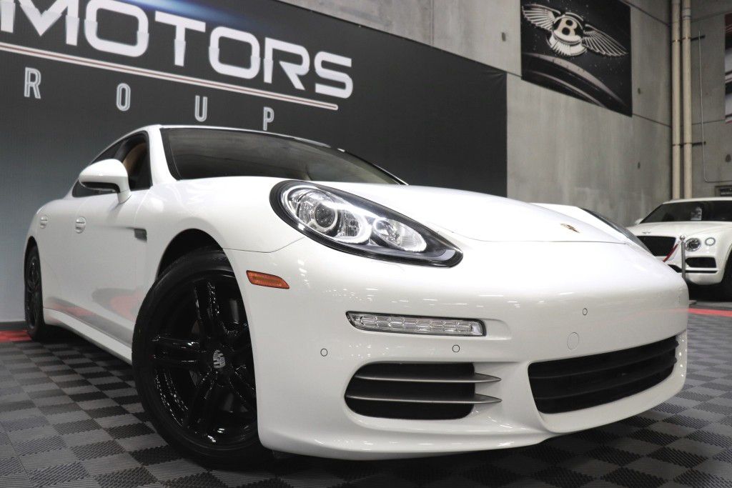 Photo 74 of this PORSCHE PANAMERA