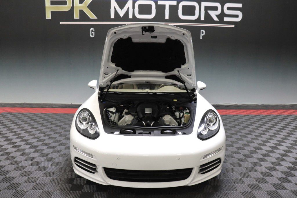 Photo 88 of this PORSCHE PANAMERA