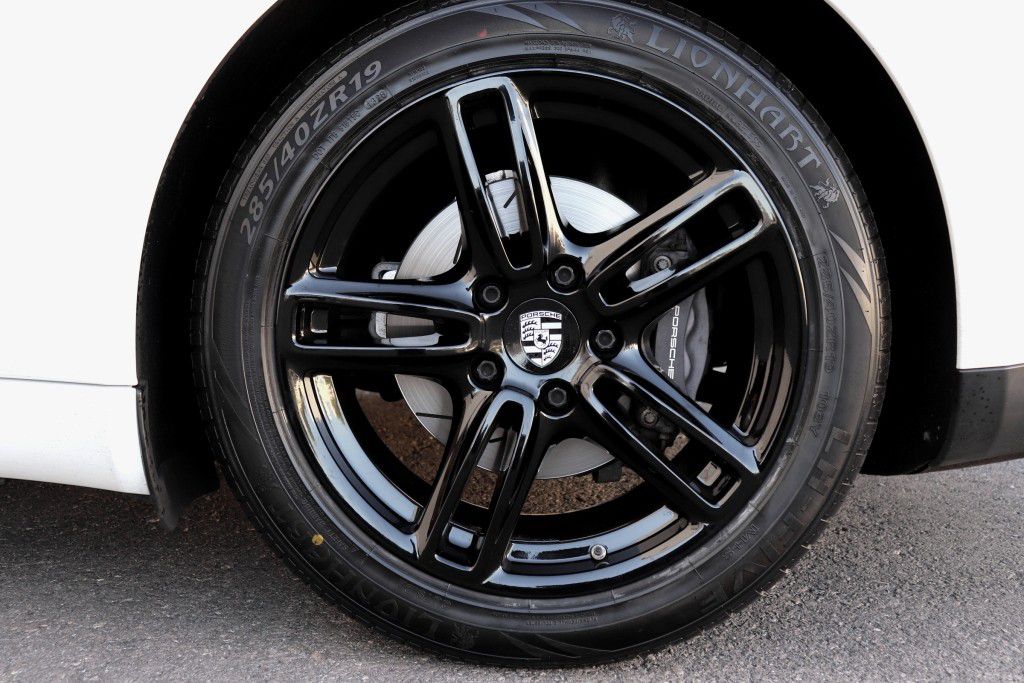 Photo 93 of this PORSCHE PANAMERA