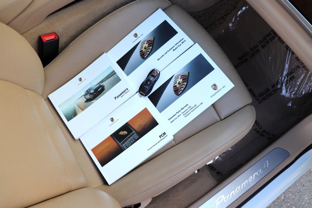 Photo 97 of this PORSCHE PANAMERA