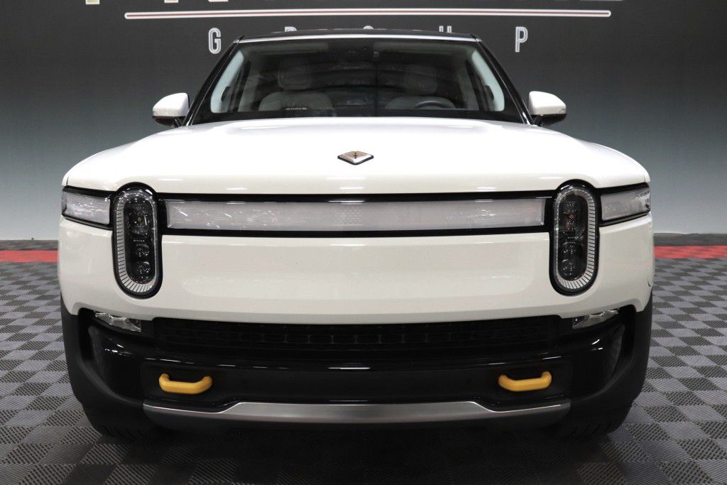 Photo 13 of this RIVIAN R1S ADVENTURE