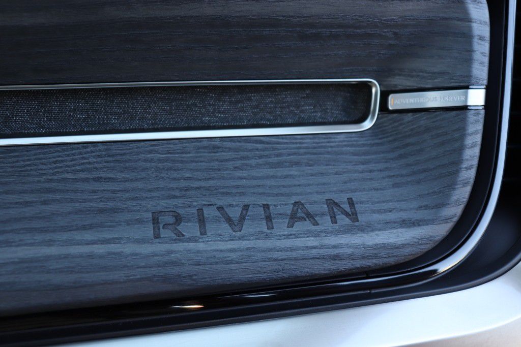 Photo 53 of this RIVIAN R1S ADVENTURE