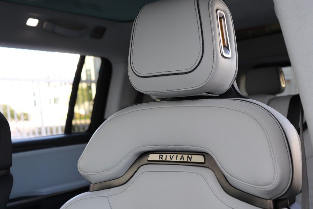 Photo 65 of this RIVIAN R1S ADVENTURE