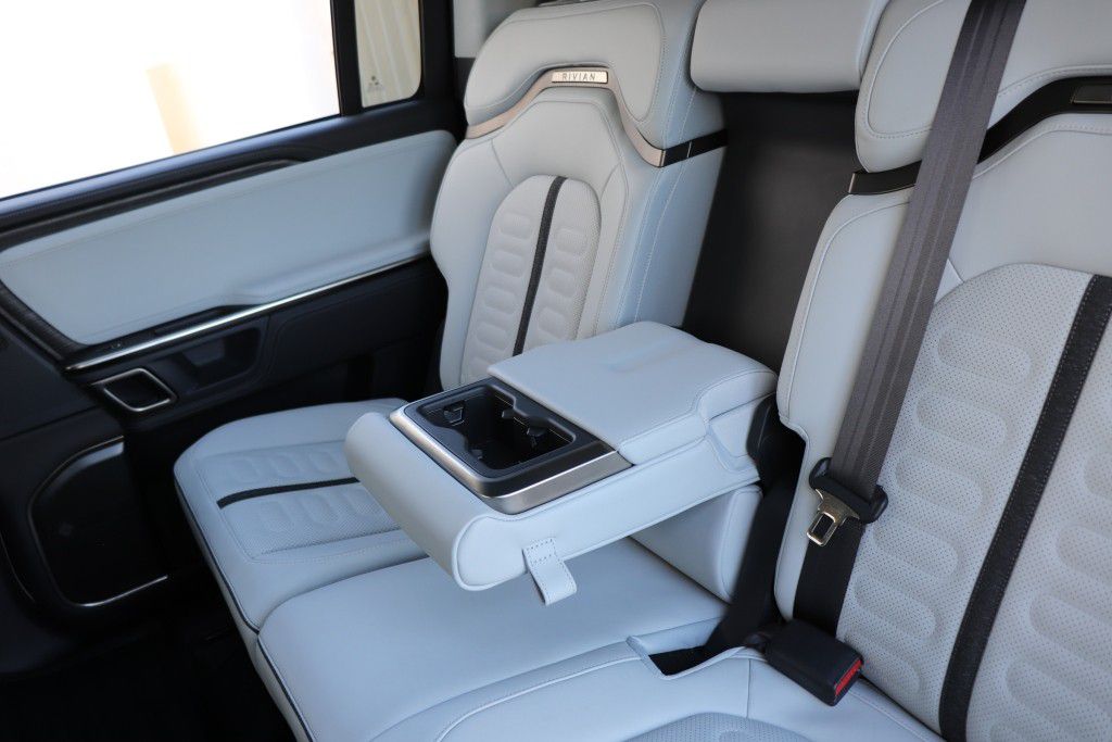 Photo 72 of this RIVIAN R1S ADVENTURE