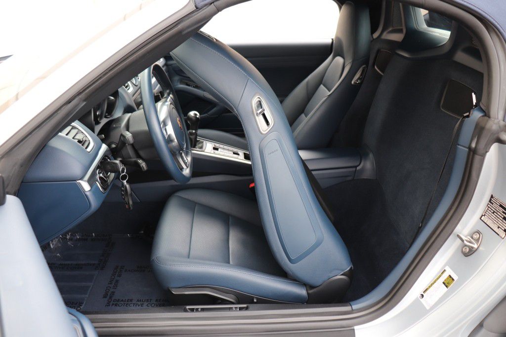 Photo 26 of this PORSCHE BOXSTER
