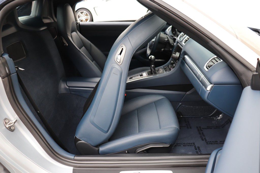 Photo 37 of this PORSCHE BOXSTER