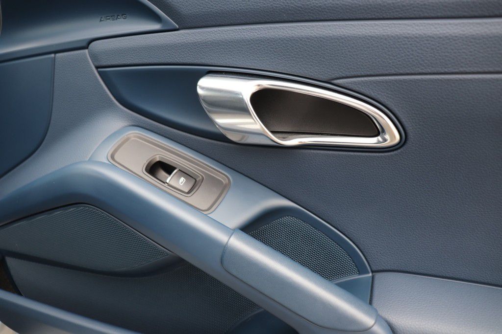 Photo 41 of this PORSCHE BOXSTER