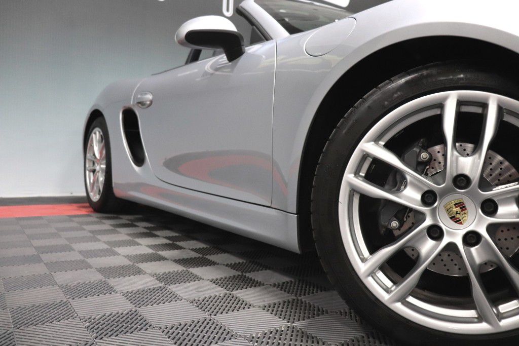 Photo 76 of this PORSCHE BOXSTER