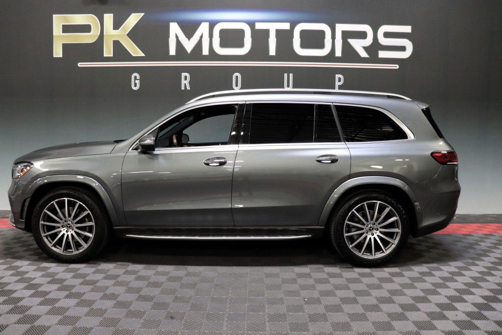 Photo 3 of this MERCEDES-BENZ GLS 580 4MATIC