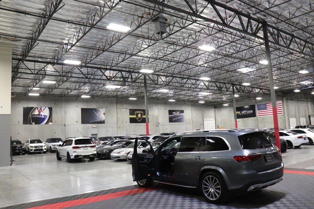 Photo 15 of this MERCEDES-BENZ GLS 580 4MATIC