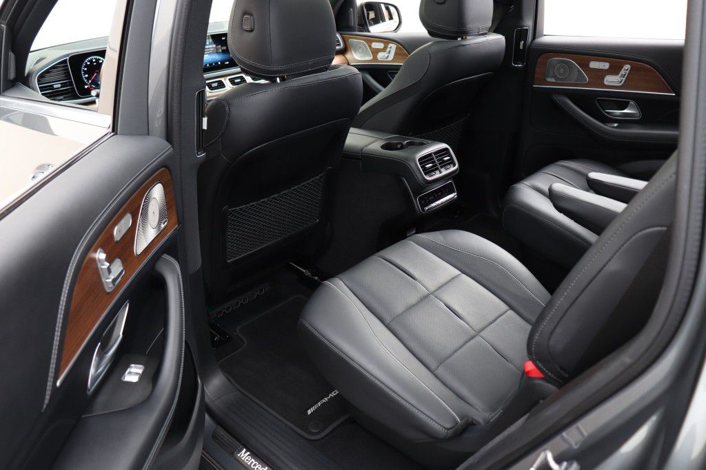 Photo 20 of this MERCEDES-BENZ GLS 580 4MATIC