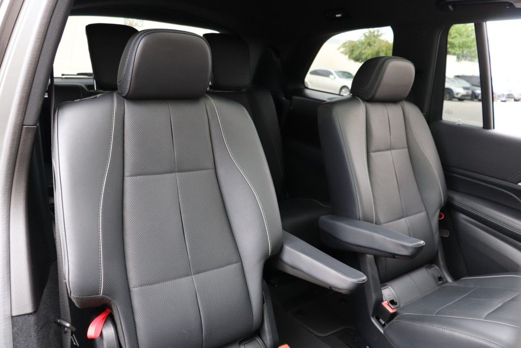 Photo 32 of this MERCEDES-BENZ GLS 580 4MATIC