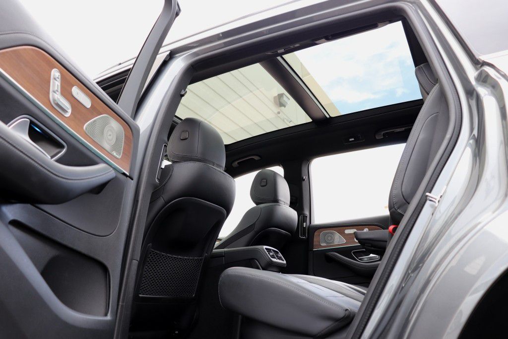 Photo 41 of this MERCEDES-BENZ GLS 580 4MATIC