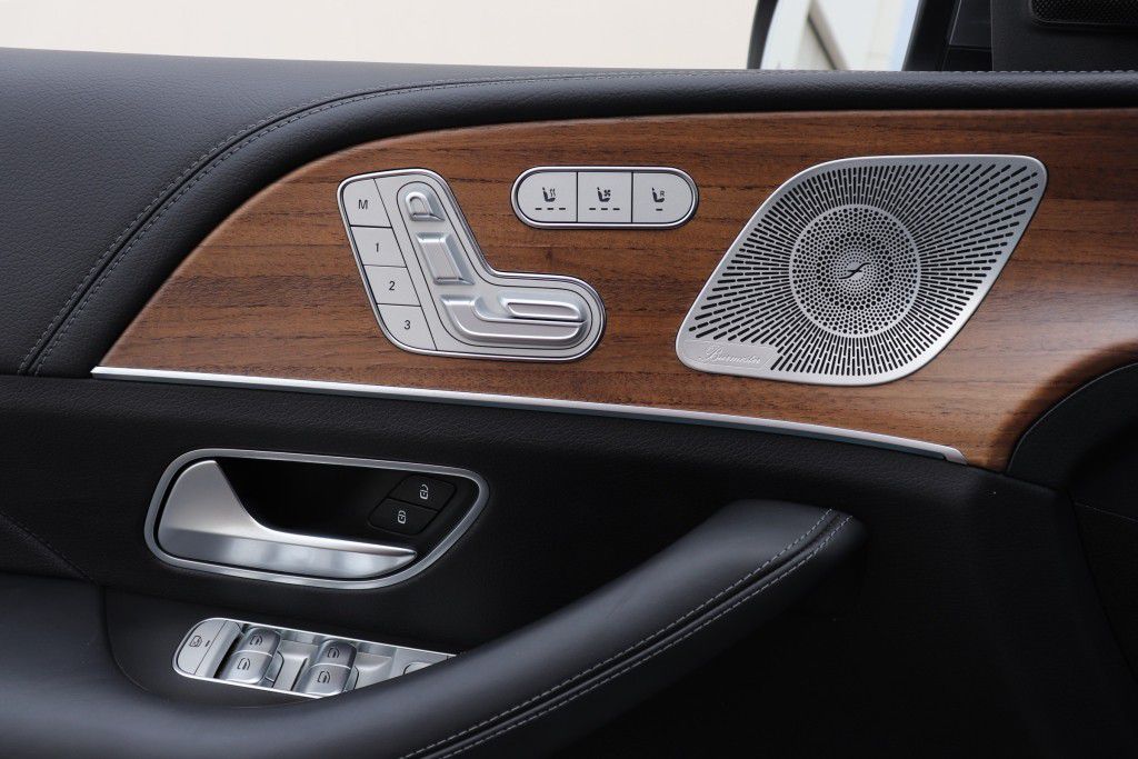 Photo 43 of this MERCEDES-BENZ GLS 580 4MATIC