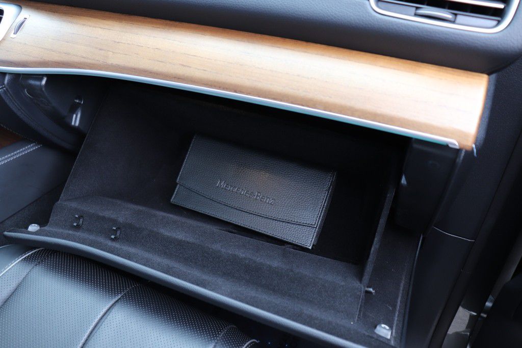 Photo 57 of this MERCEDES-BENZ GLS 580 4MATIC