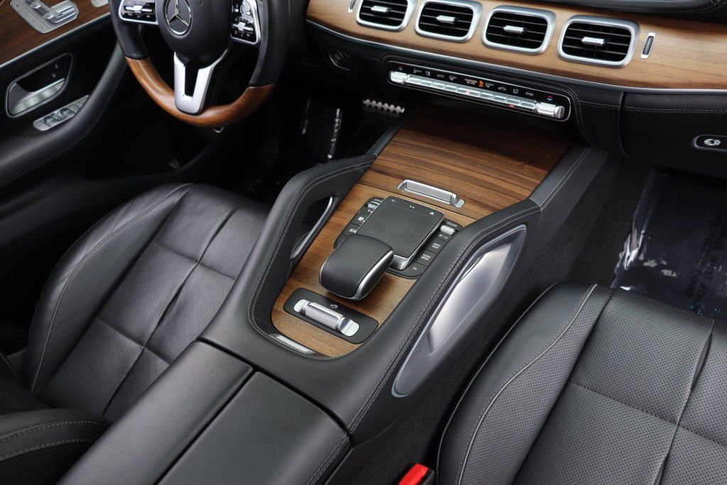 Photo 61 of this MERCEDES-BENZ GLS 580 4MATIC