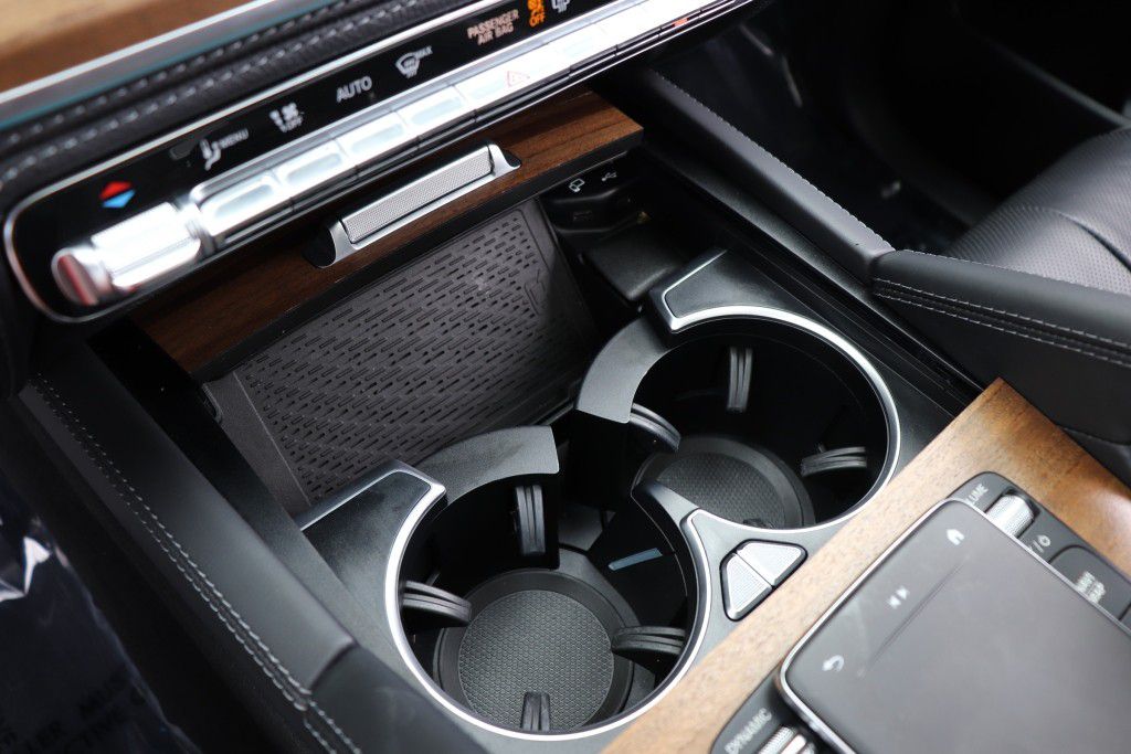 Photo 64 of this MERCEDES-BENZ GLS 580 4MATIC