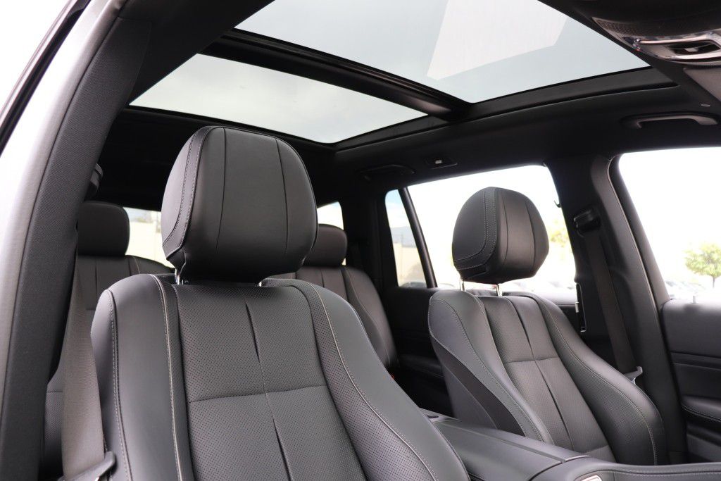 Photo 68 of this MERCEDES-BENZ GLS 580 4MATIC