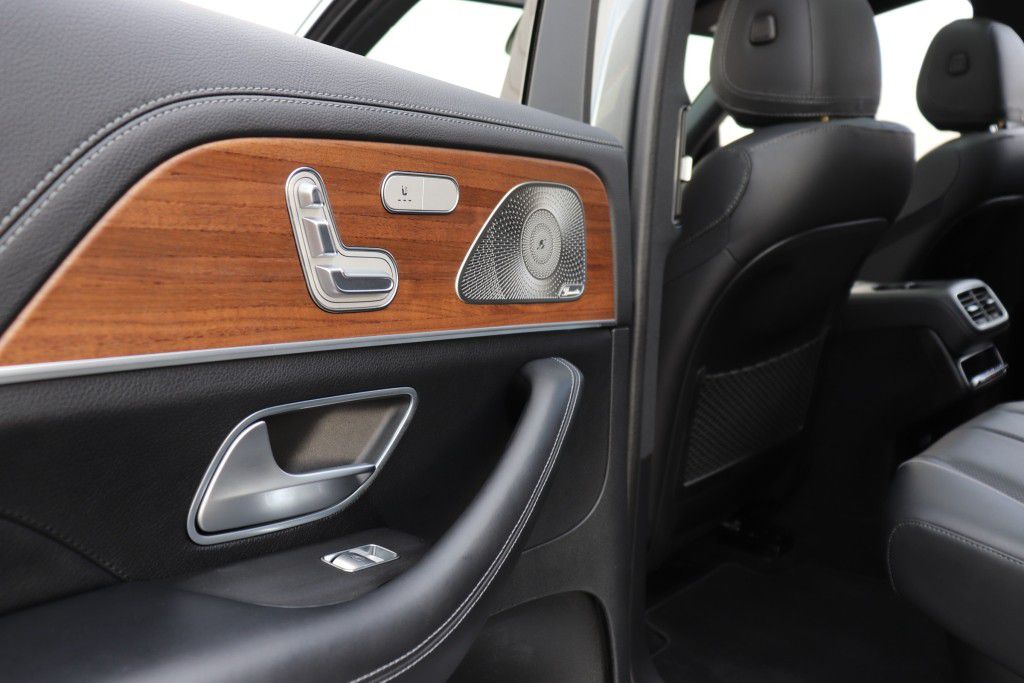 Photo 75 of this MERCEDES-BENZ GLS 580 4MATIC