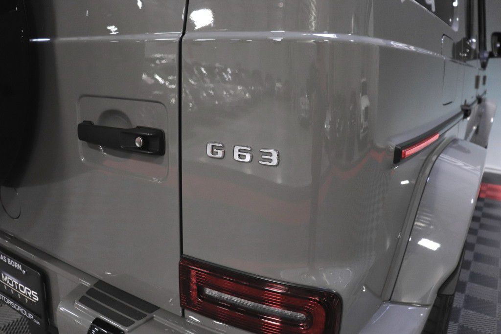 Photo 8 of this MERCEDES-BENZ G-CLASS G63 AMG