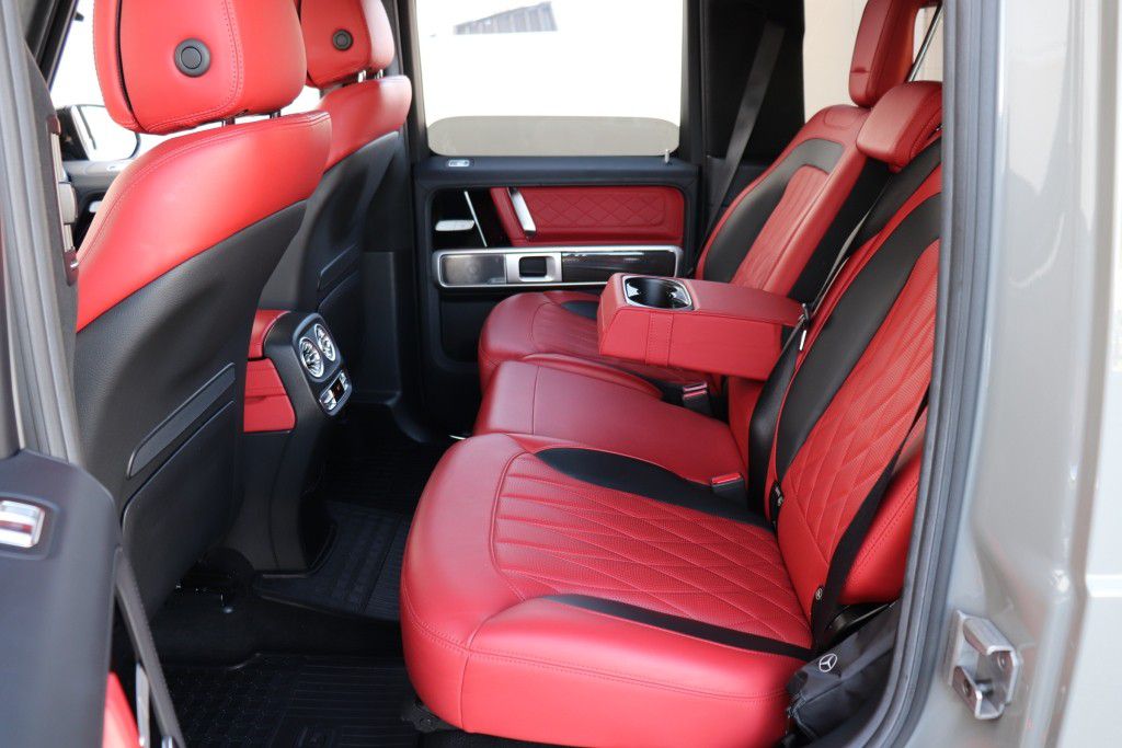 Photo 21 of this MERCEDES-BENZ G-CLASS G63 AMG