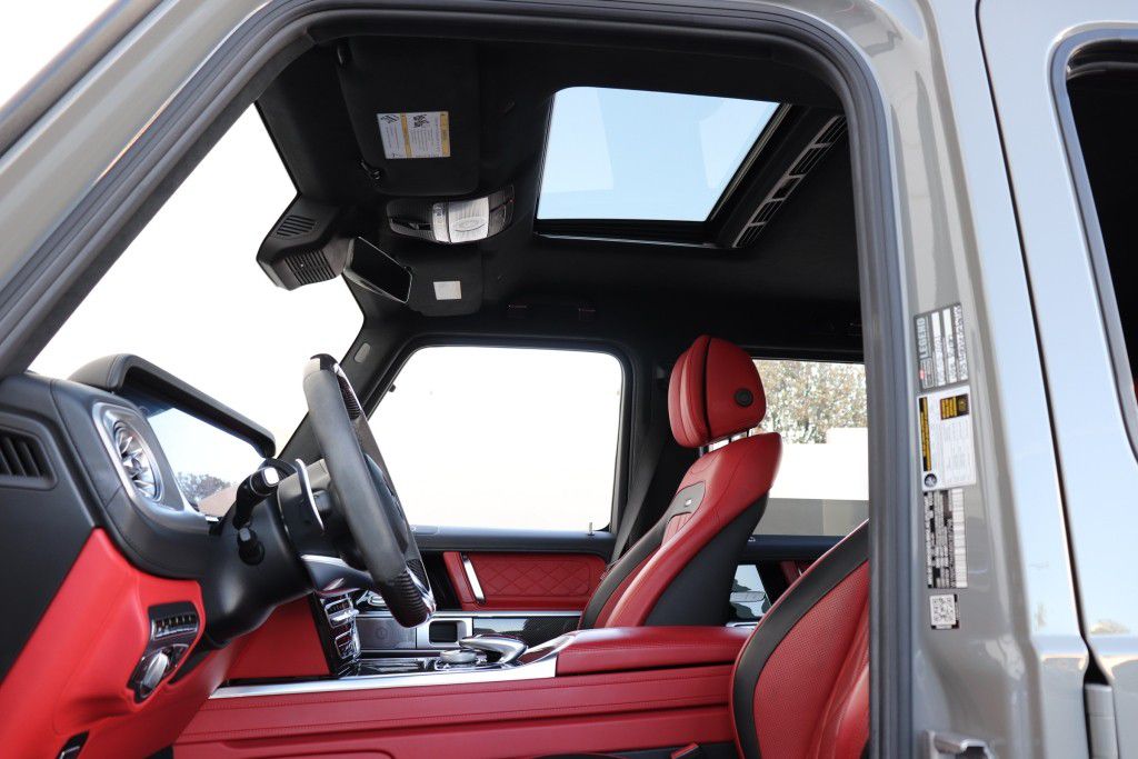 Photo 39 of this MERCEDES-BENZ G-CLASS G63 AMG