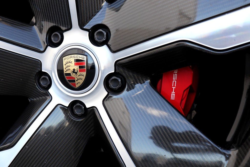 Photo 82 of this PORSCHE TAYCAN 4S