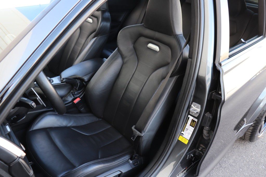 Photo 18 of this BMW M3 COUPE