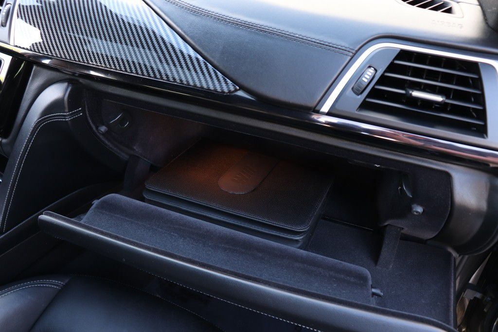 Photo 50 of this BMW M3 COUPE