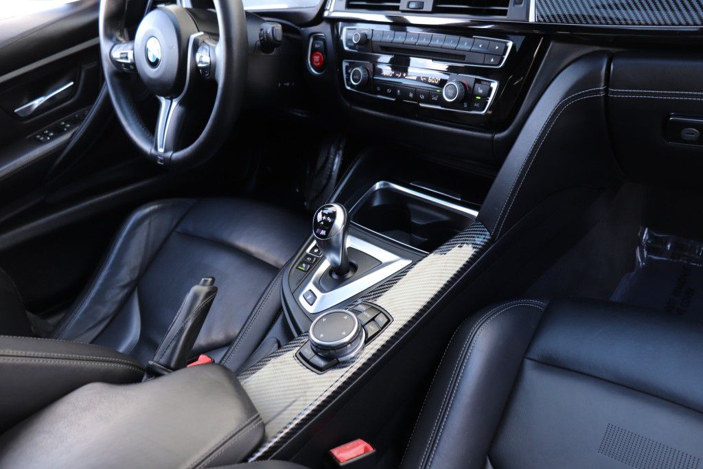 Photo 53 of this BMW M3 COUPE