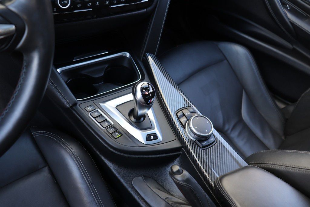 Photo 54 of this BMW M3 COUPE