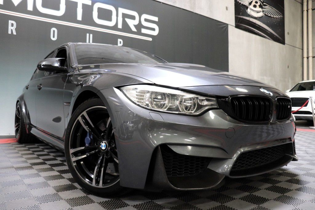 Photo 66 of this BMW M3 COUPE