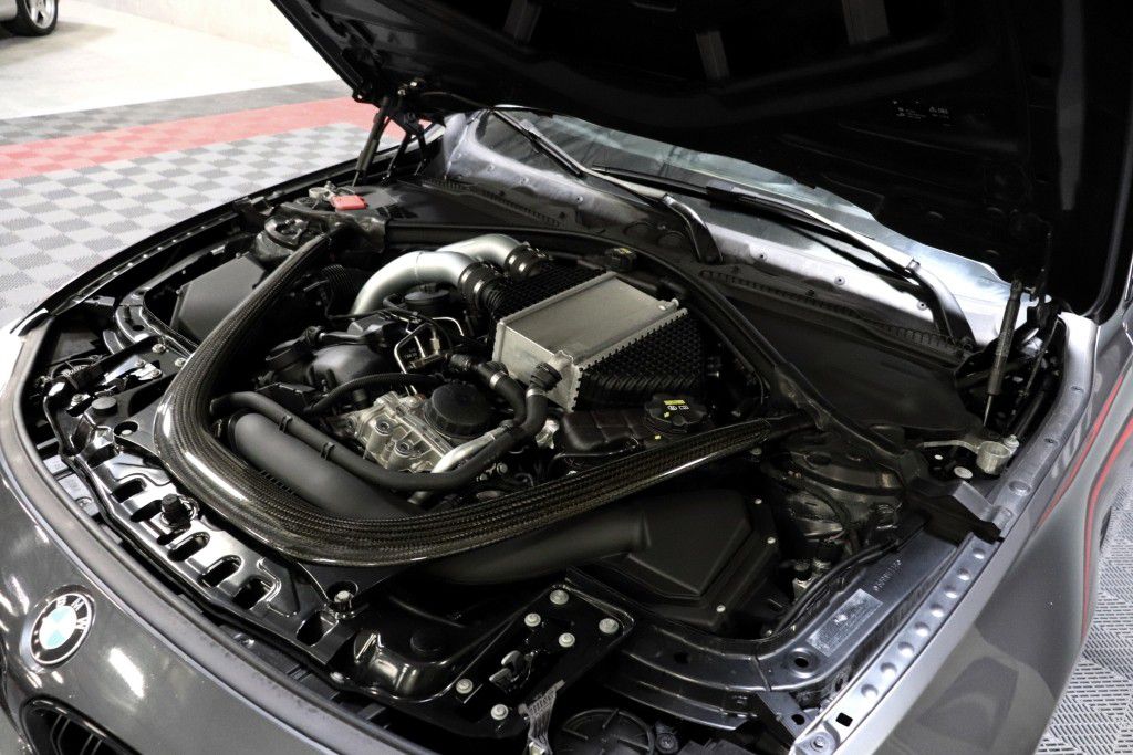 Photo 81 of this BMW M3 COUPE