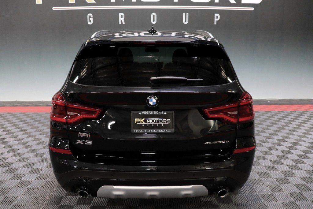 Photo 7 of this BMW X3 XDRIVE30E
