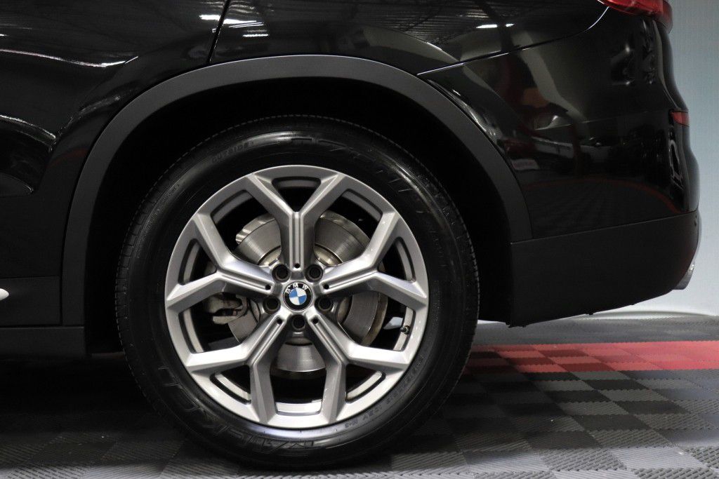 Photo 78 of this BMW X3 XDRIVE30E