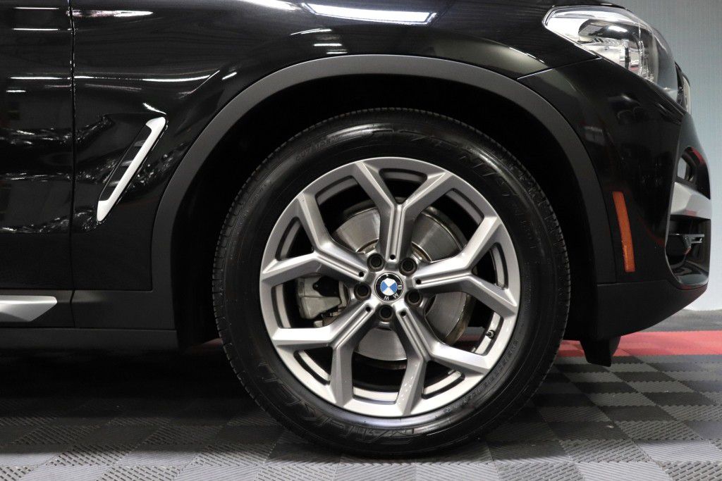 Photo 80 of this BMW X3 XDRIVE30E