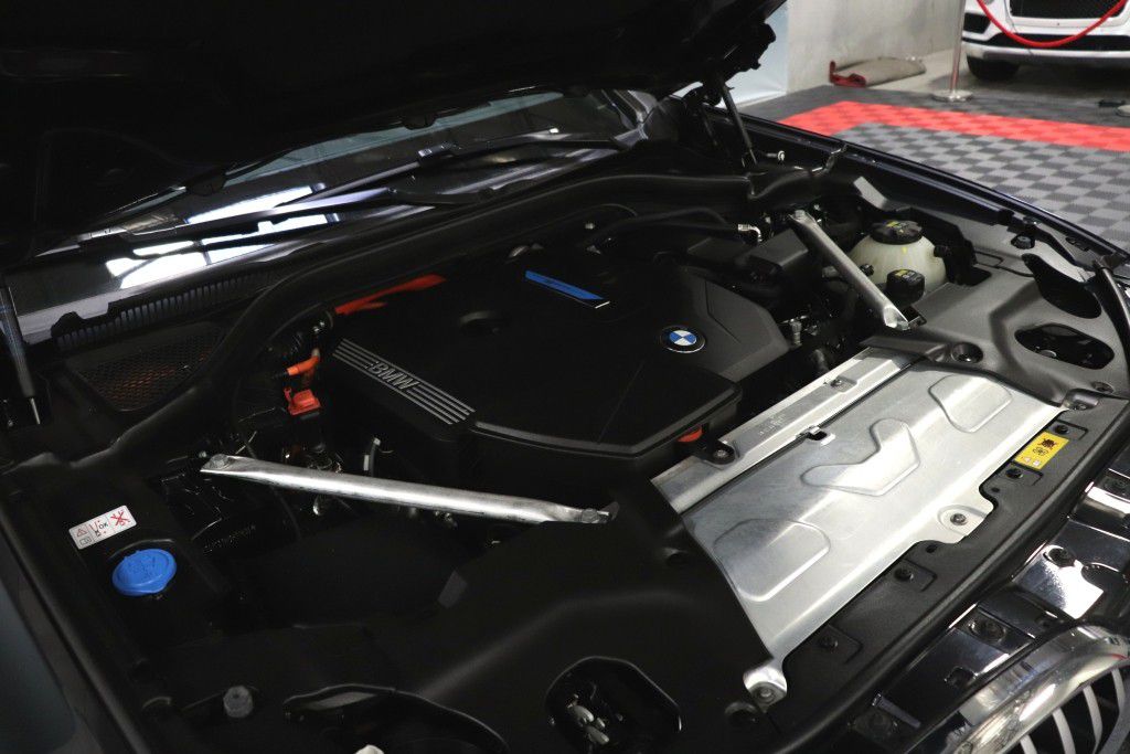 Photo 82 of this BMW X3 XDRIVE30E